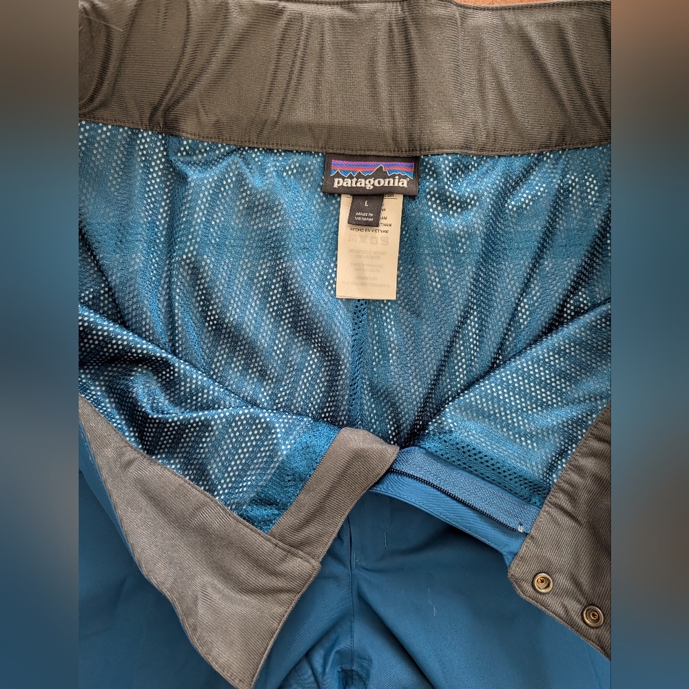 Patagonia Men's Snow Pants - Picture 4 of 7